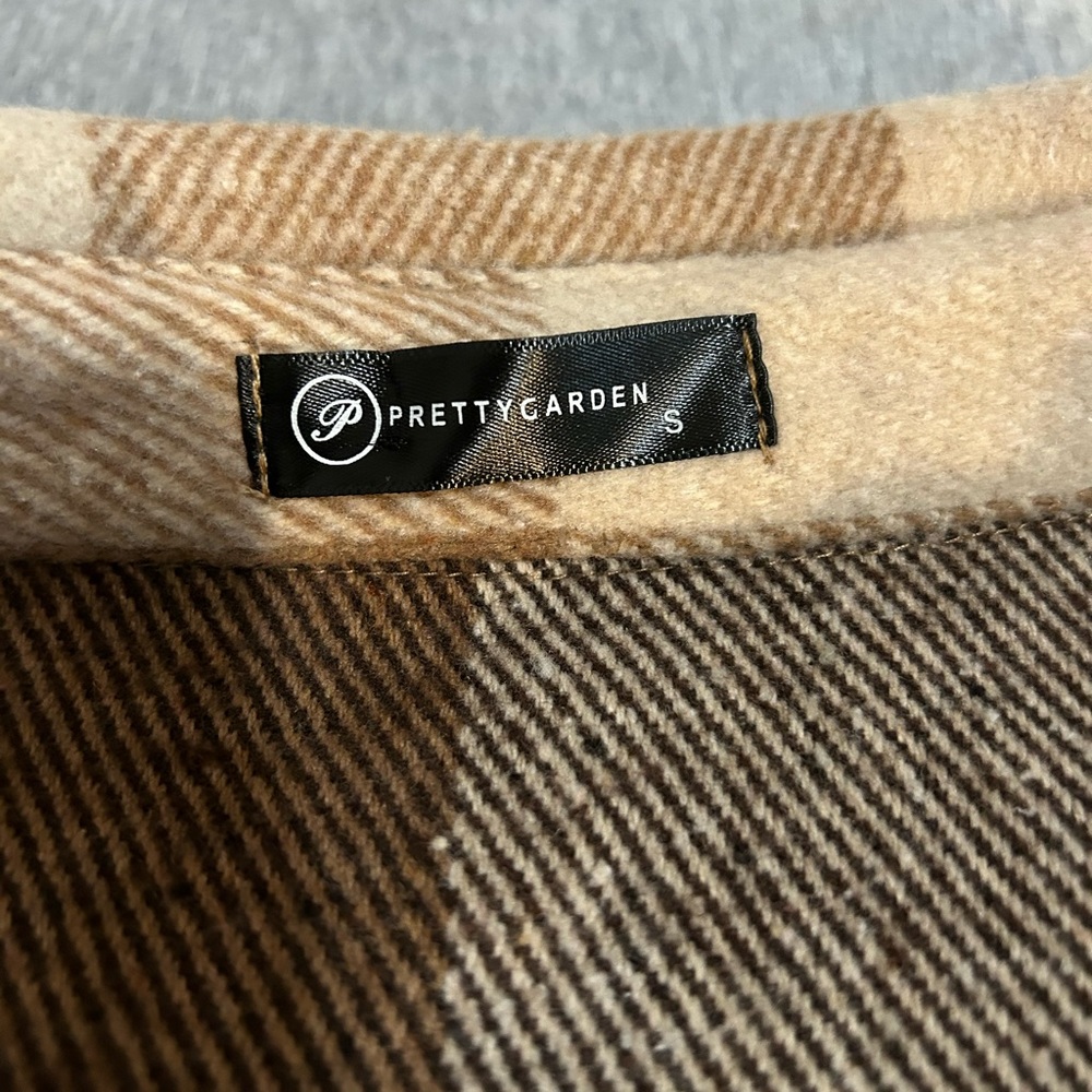 small Pretty Garden shacket